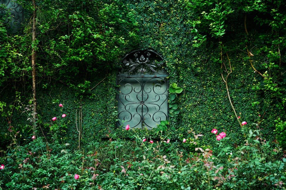 The Secret Garden: Frances Hodgson Burnett’s Classic Children’s Novel