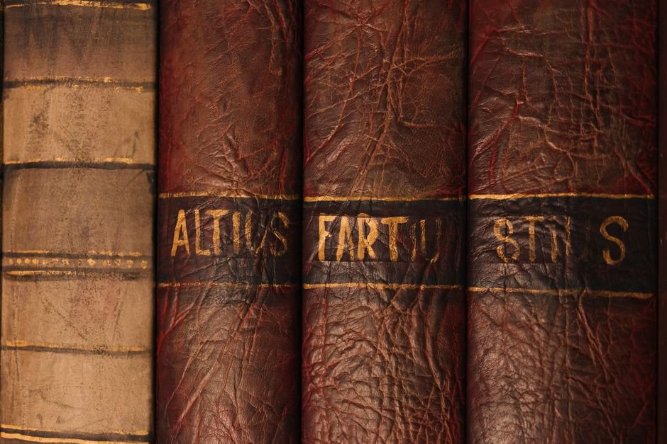 Frankenstein the Book: Mary Shelley’s Gothic Masterpiece Explained